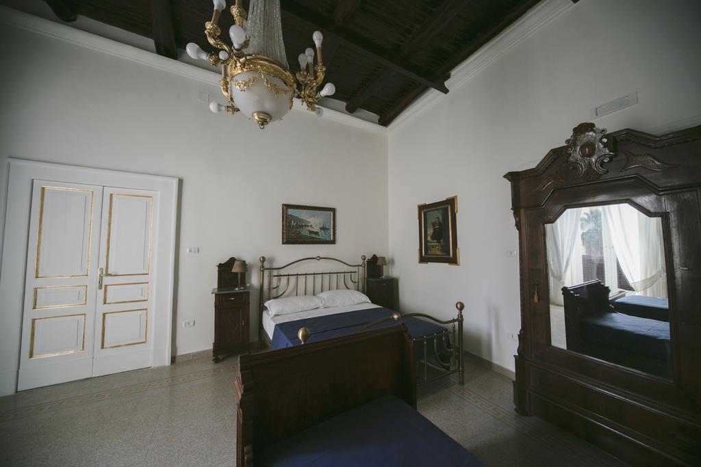 Area Angioina Suites Naples Extérieur photo