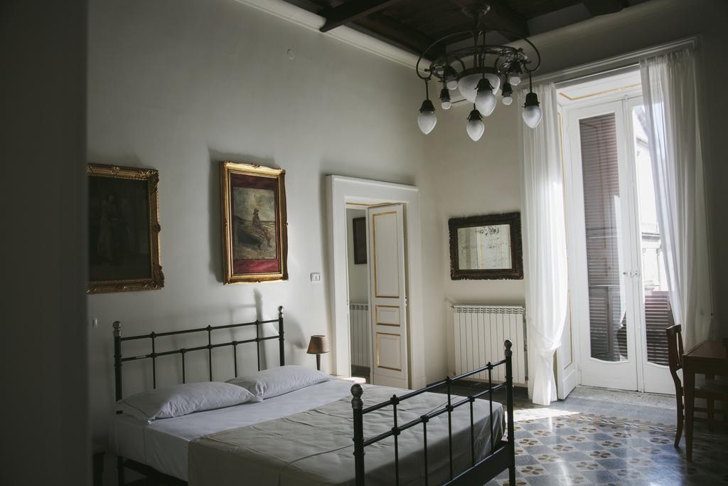 Area Angioina Suites Naples Extérieur photo