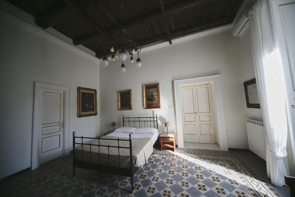 Area Angioina Suites Naples Extérieur photo