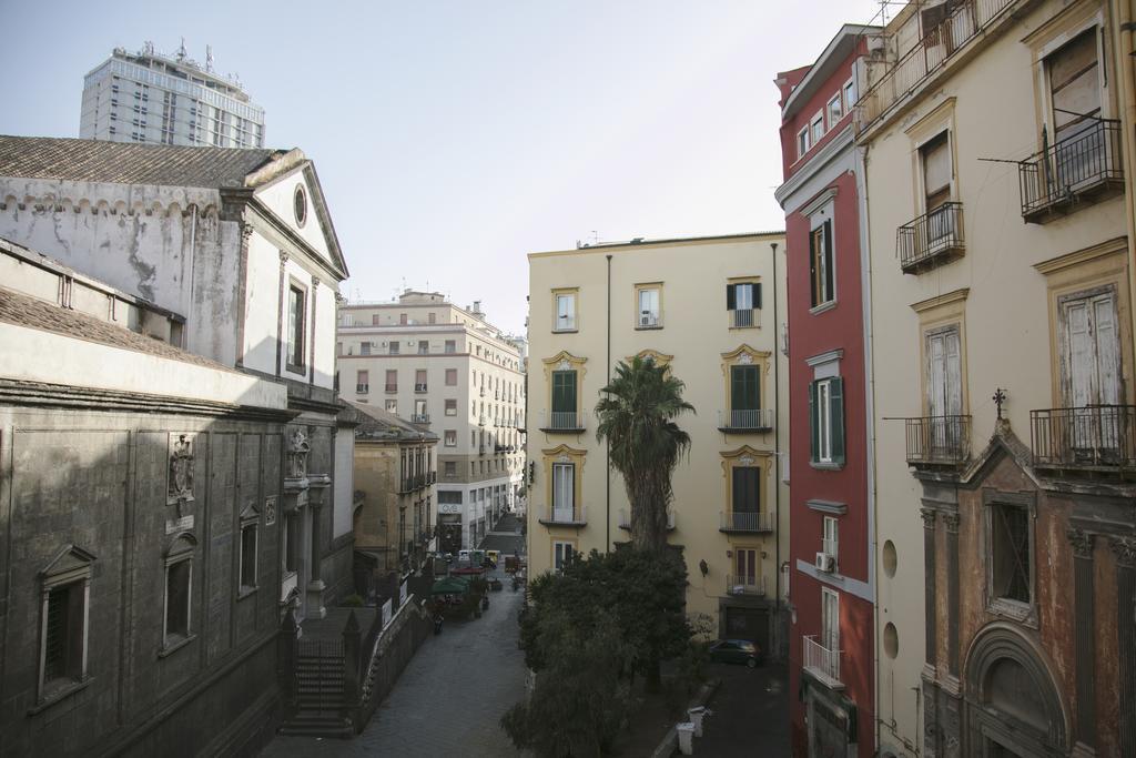 Area Angioina Suites Naples Extérieur photo