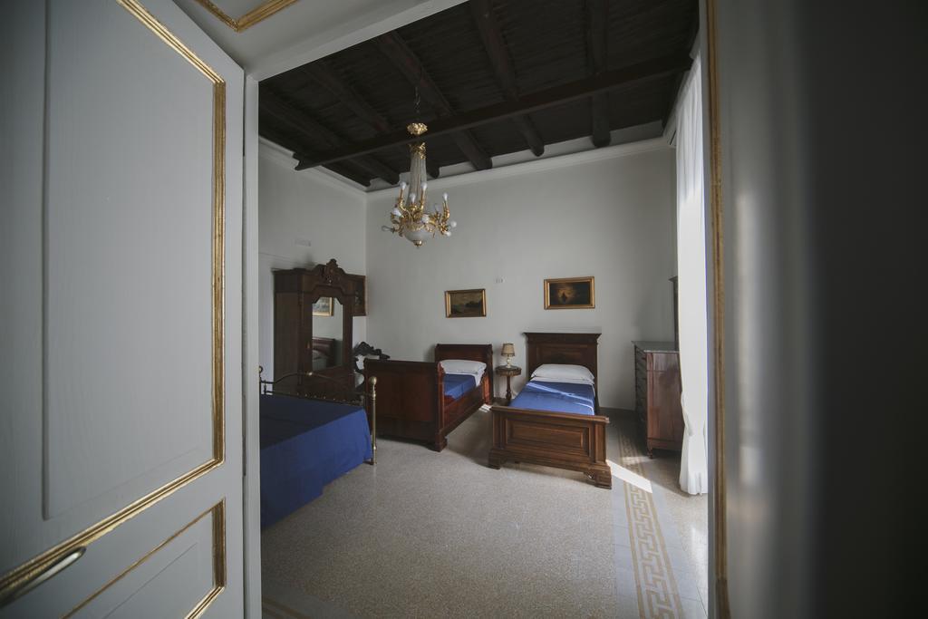 Area Angioina Suites Naples Extérieur photo